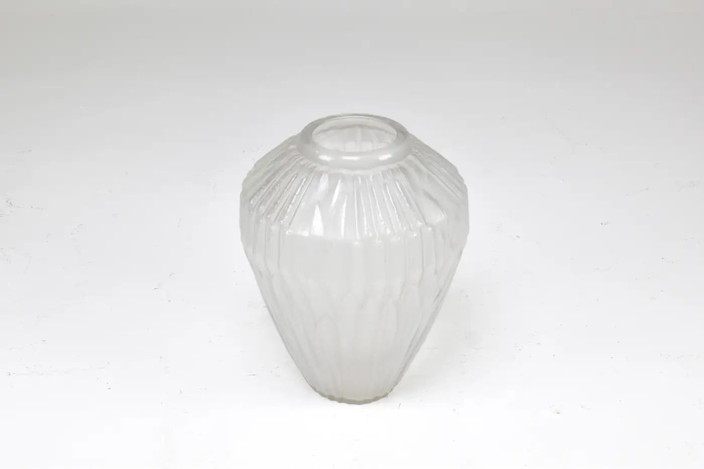 1930s French Art Deco Frosted Glass Vase by André Hunebelle