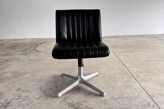 1970s Swivel Office Chair by Osvaldo Borsani for Tecno