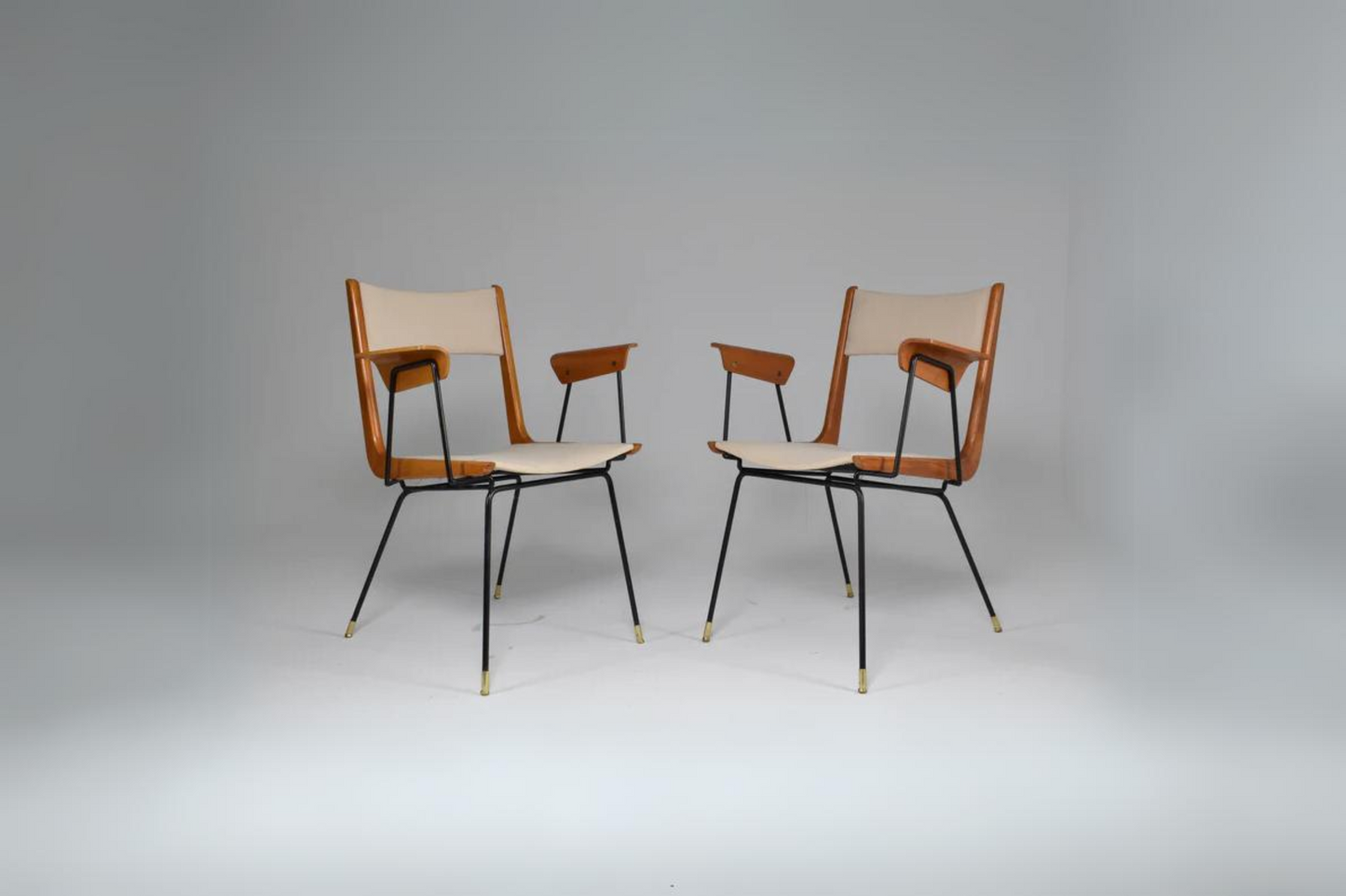 Italian Mid-Century Modern Boomerang Armchairs by Carlo de Carli
