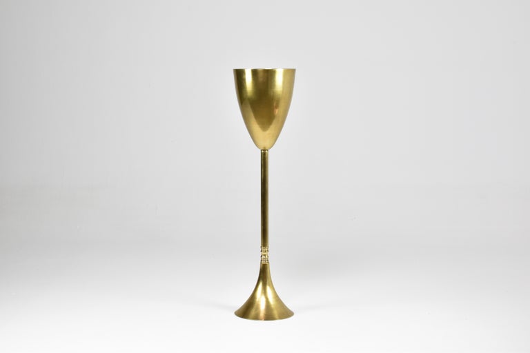 Support de seau à champagne contemporain en laiton par Jonathan Amar