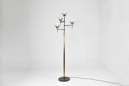 Lampadaire italien vintage en laiton et marbre des années 1950 dans le style d'Angelo Lelii
