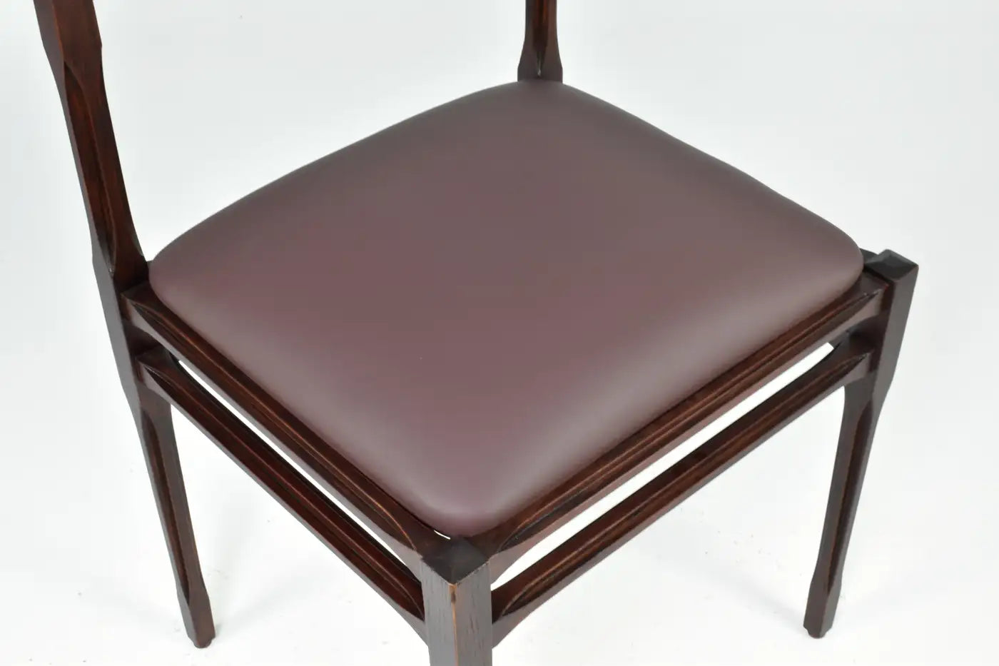 Lot de 8 chaises de salle à manger italiennes en cuir et bois des années 1970, style Stildomus