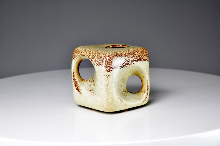 Paire de vases en céramique texturée italienne des années 1970 par Giovanni Bertoncello