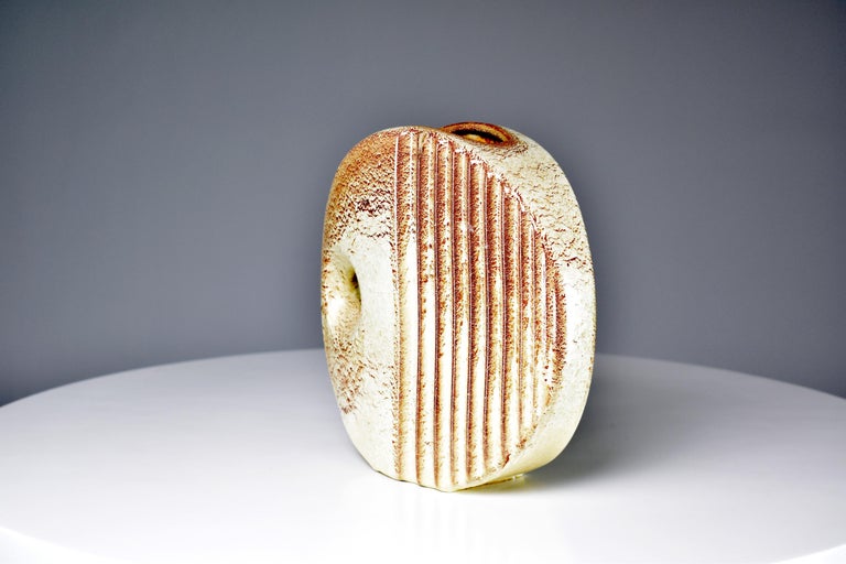 Paire de vases en céramique texturée italienne des années 1970 par Giovanni Bertoncello