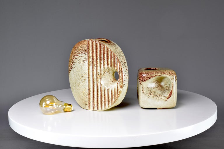 Paire de vases en céramique texturée italienne des années 1970 par Giovanni Bertoncello