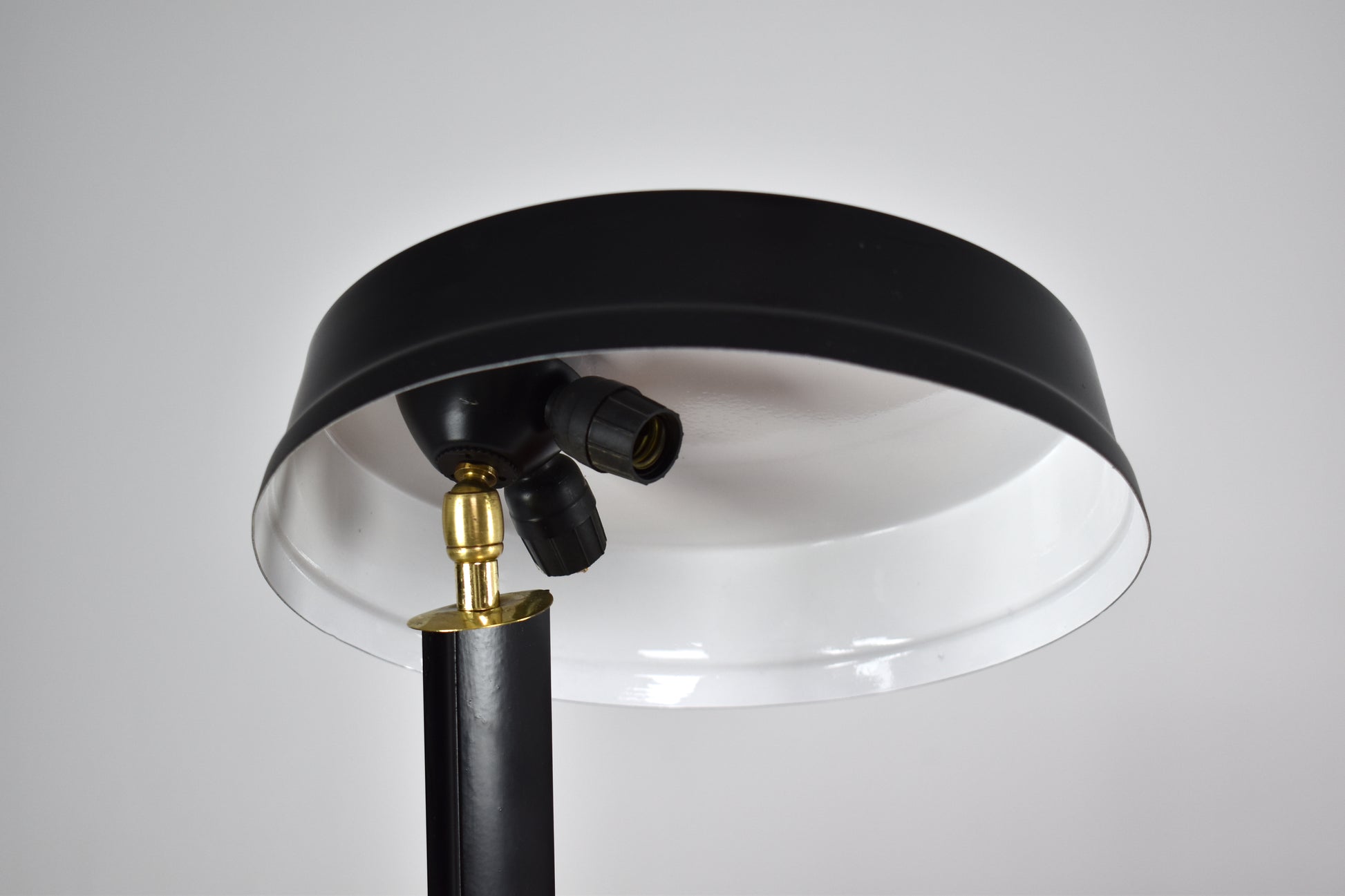 Italian Metal Table Lamp Attributed to Oscar Torlasco, 1950s