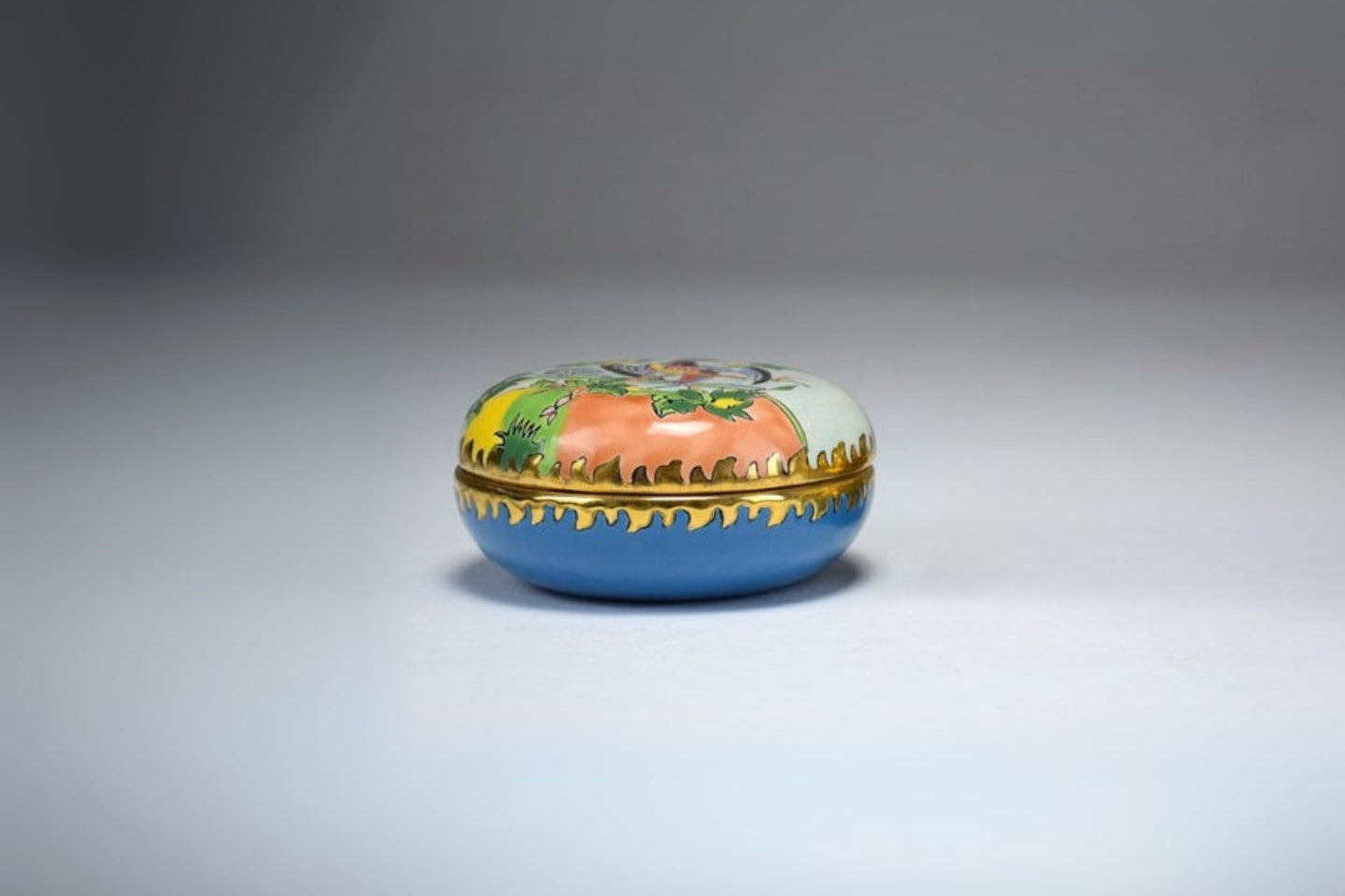 Paire de boîtes à bijoux ou à bibelots Longwy, France, XXe siècle