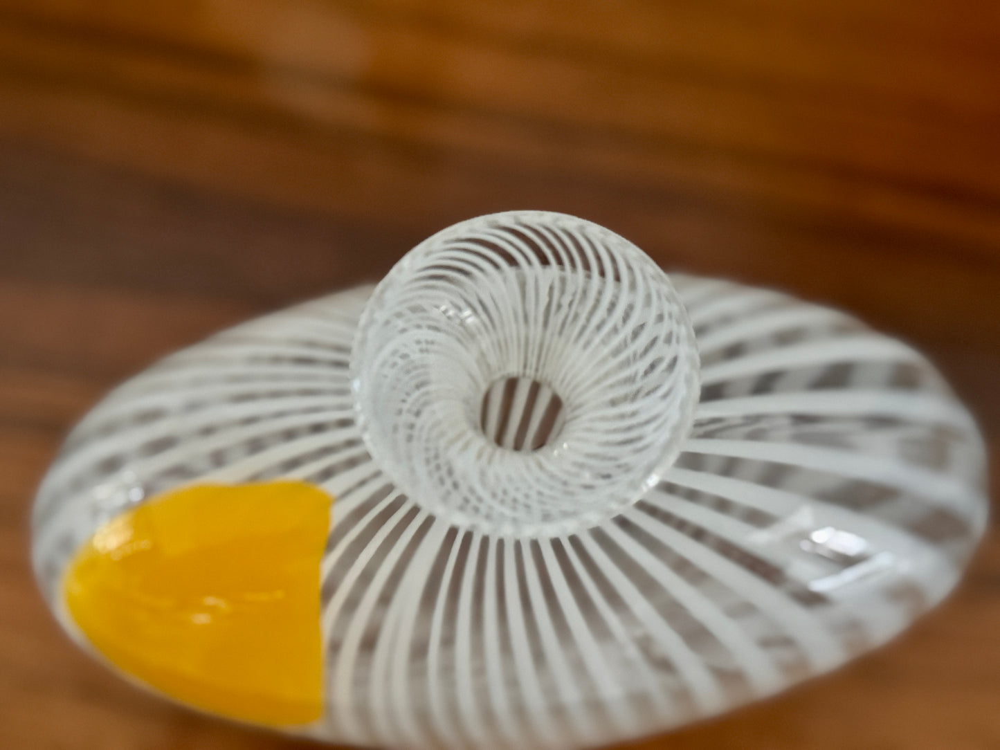 Vase « Pillow » en filigrane de Murano des années 1950-1960, attribué à Dino Martens