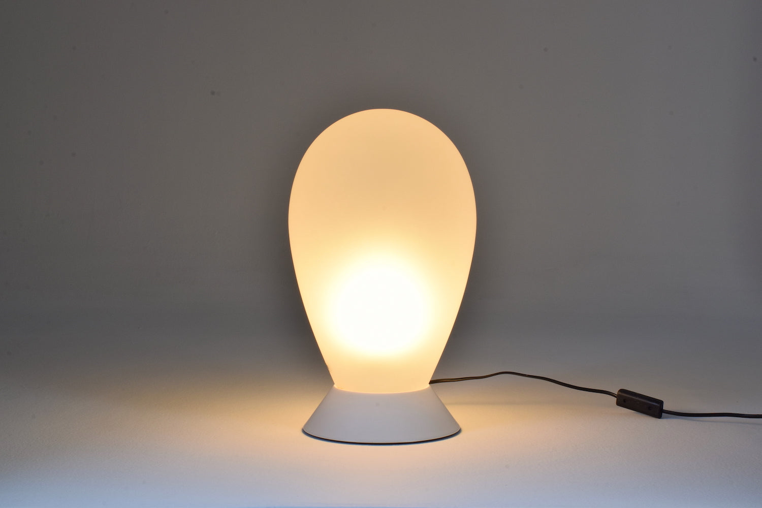 1970s Carlo Nason Table Lamp In White Murano Glass - Spirit Gallery