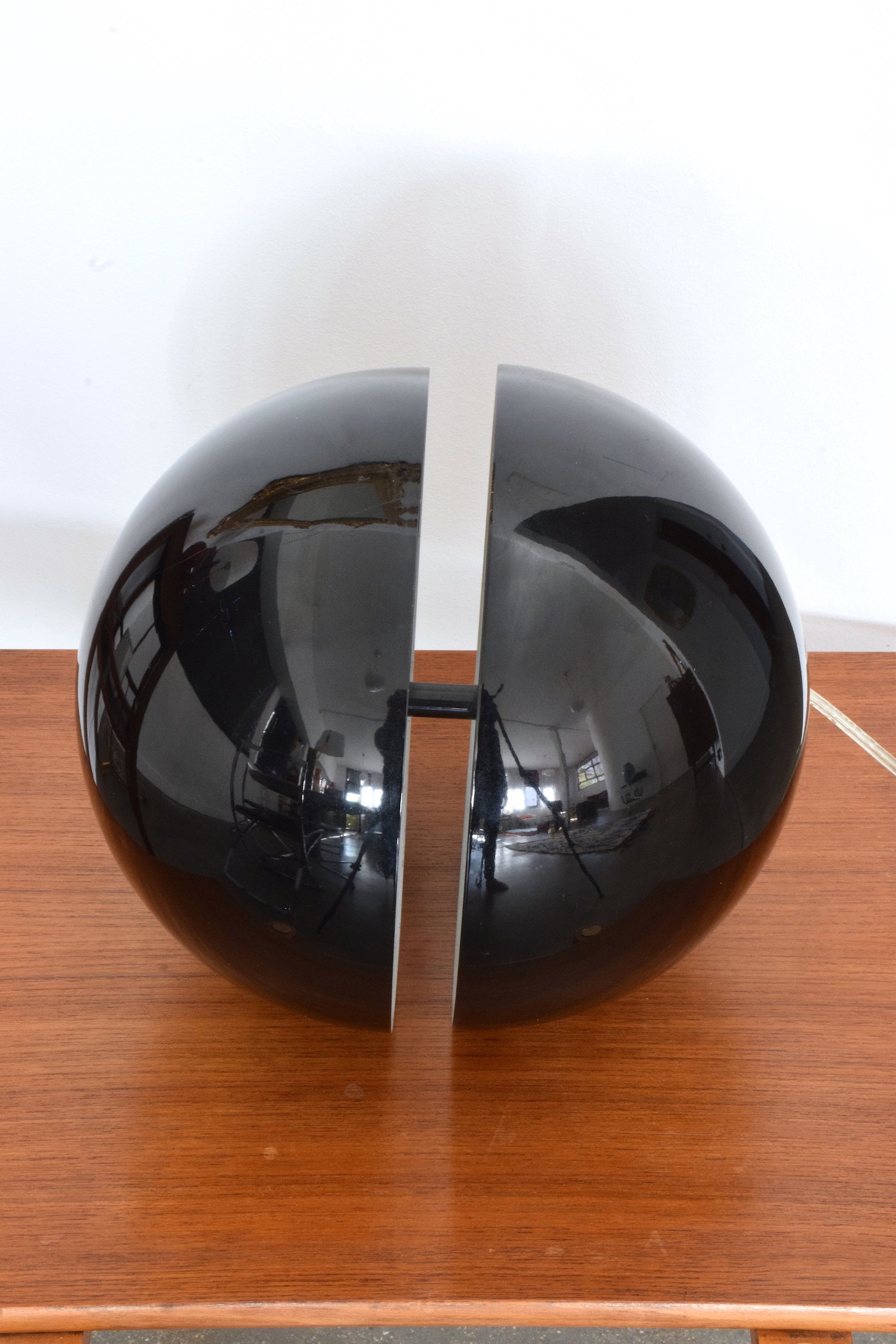 20th Century Globe Table Lamp by Andrea Modica for Lumess, 1980s - Spirit Gallery