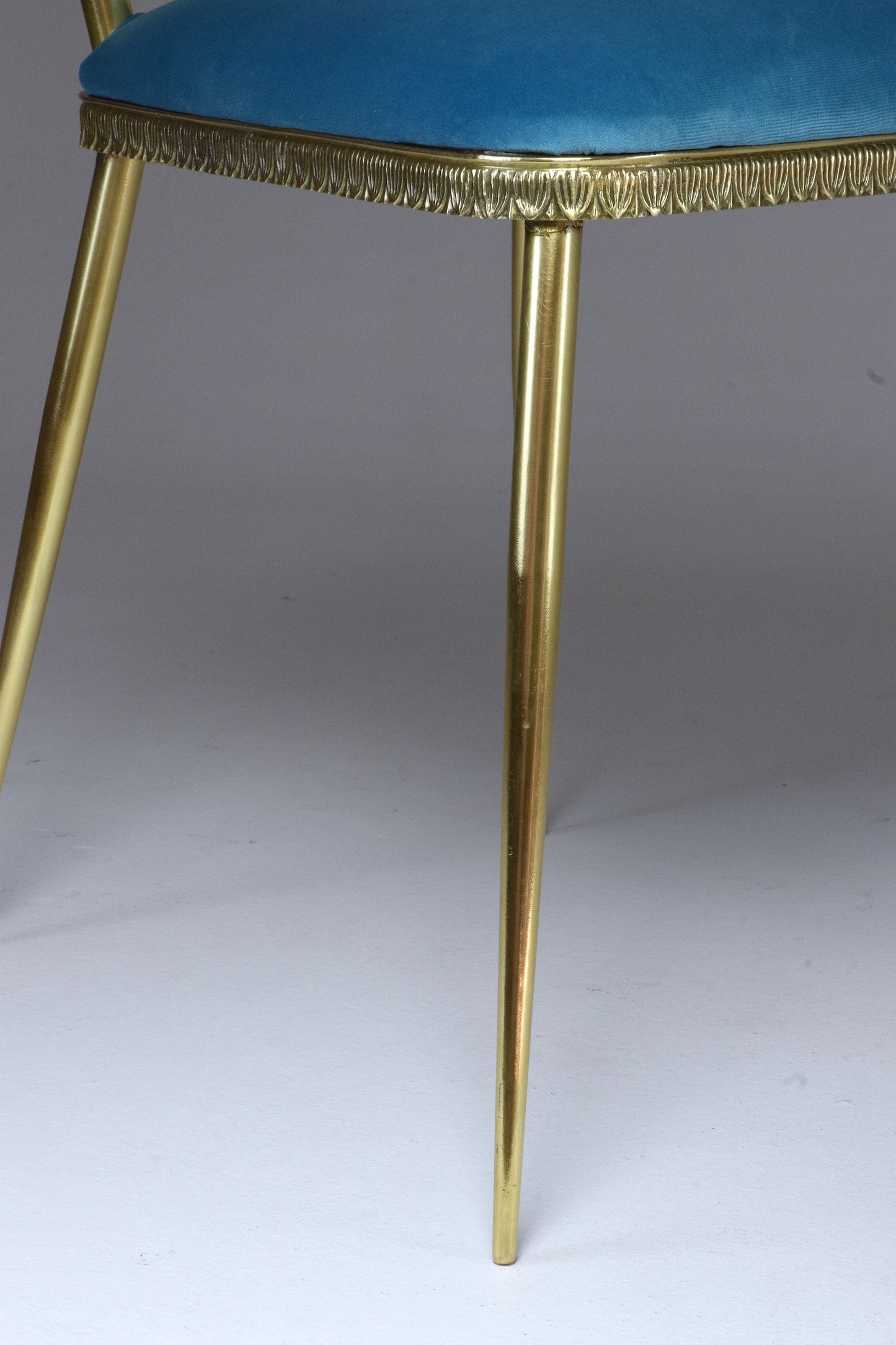 20th Century Pair of Italian Vintage Brass Swan Chairs, 1950s - Spirit Gallery