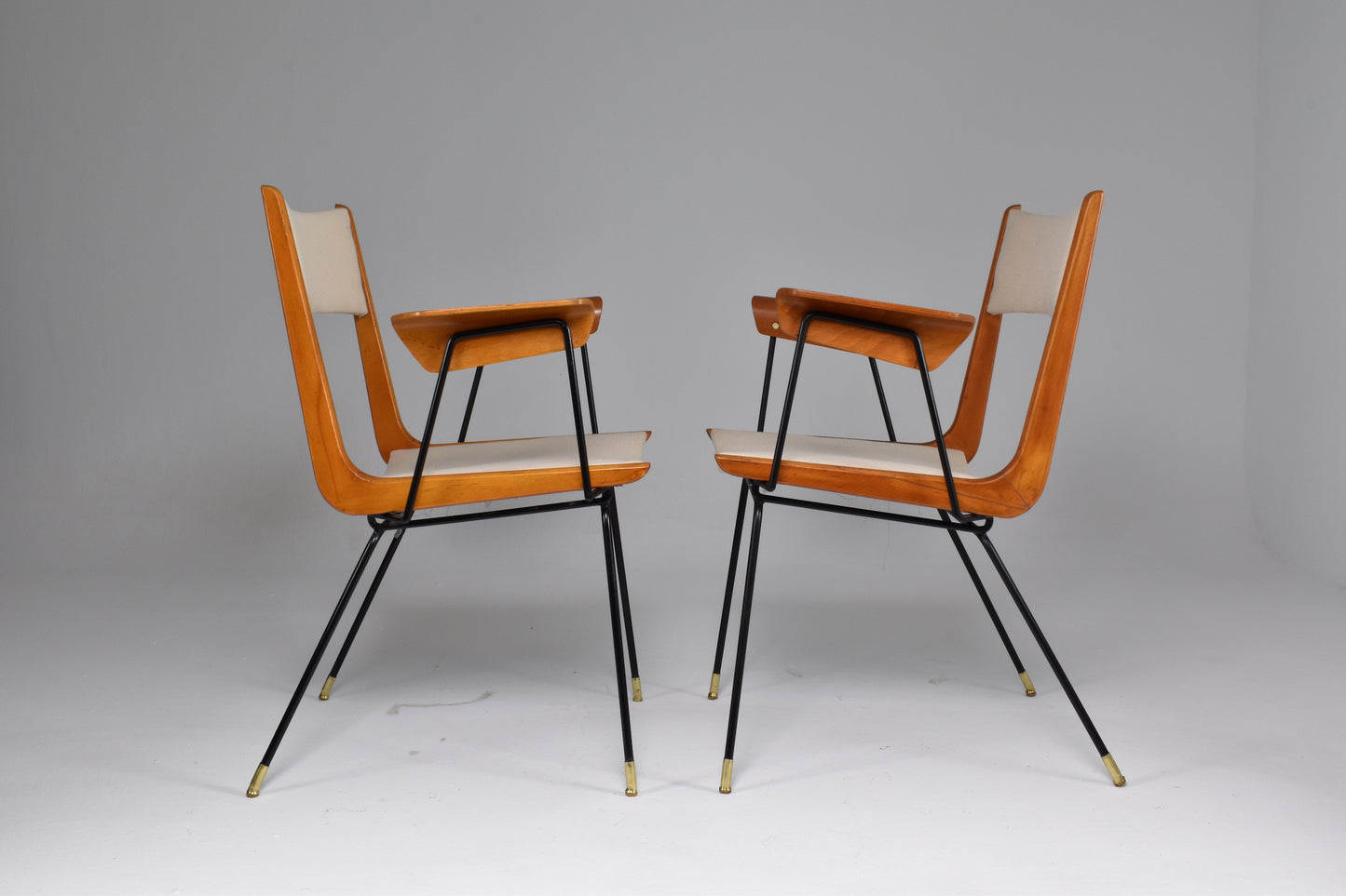 Italian Mid-Century Modern Boomerang Armchairs by Carlo de Carli
