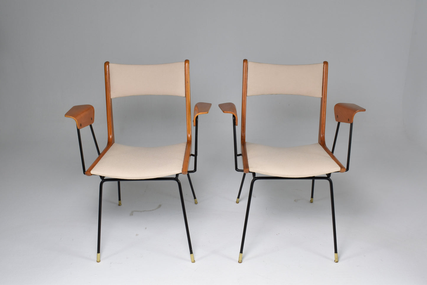 Italian Mid-Century Modern Boomerang Armchairs by Carlo de Carli