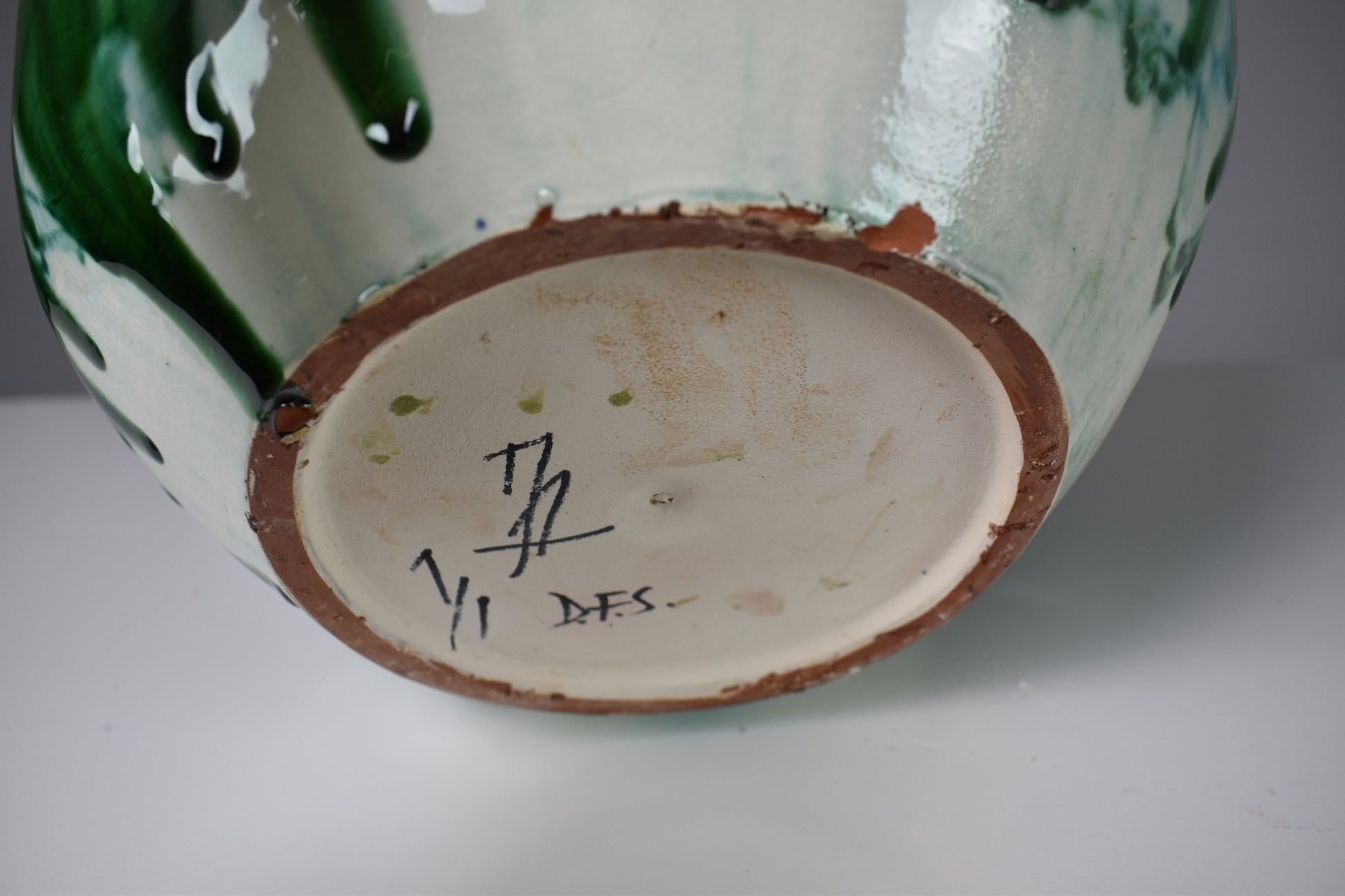 JAS-E16 Handcrafted Ceramic Vase - Spirit Gallery