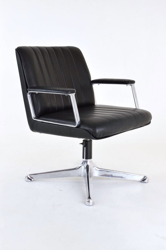 Executive Office Chair by Osvaldo Borsani for Tecno, Italy, 1960's - Spirit Gallery