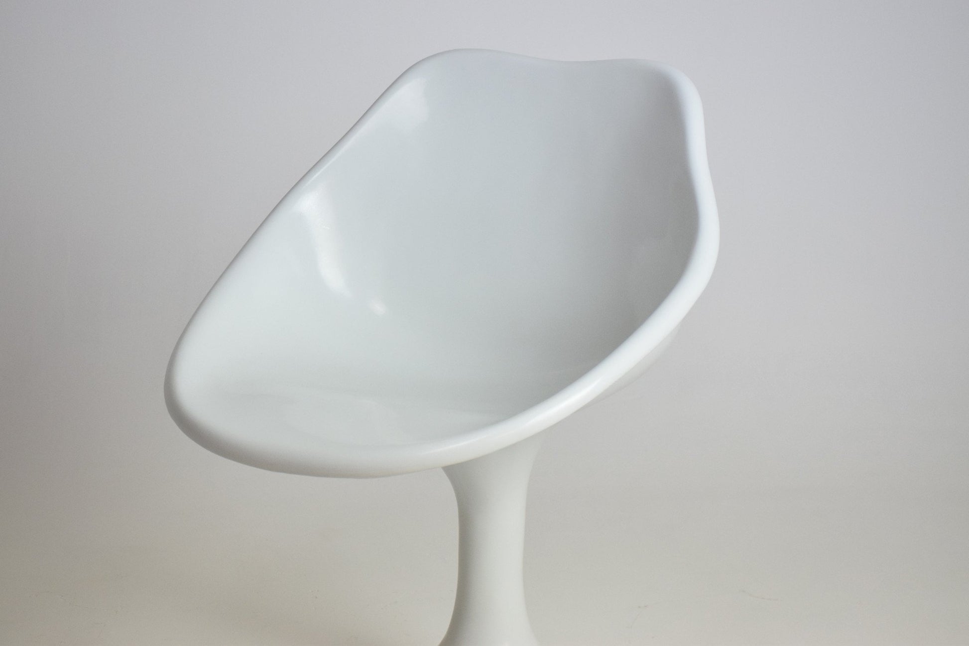 Unique White Fiberglass Space Age Chair, 1970's - Spirit Gallery