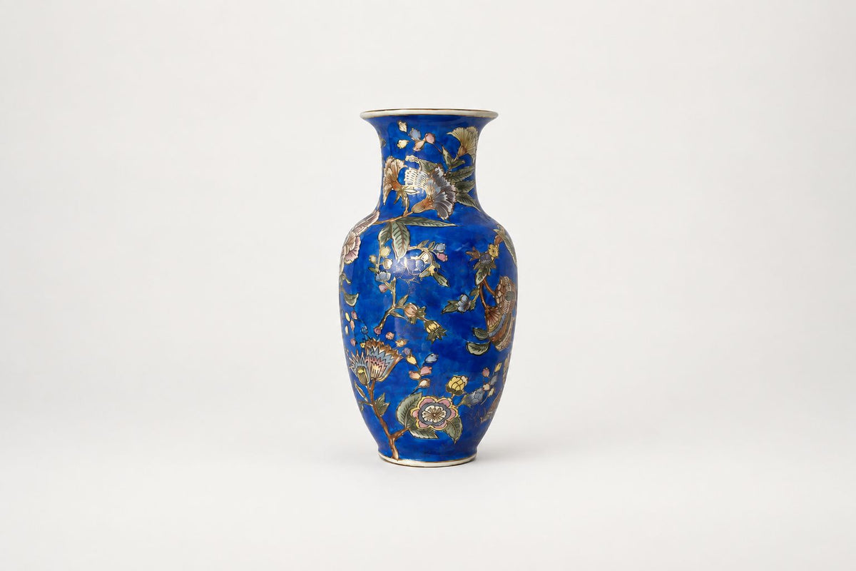 Chinese Porcelain Vase, 20th Century