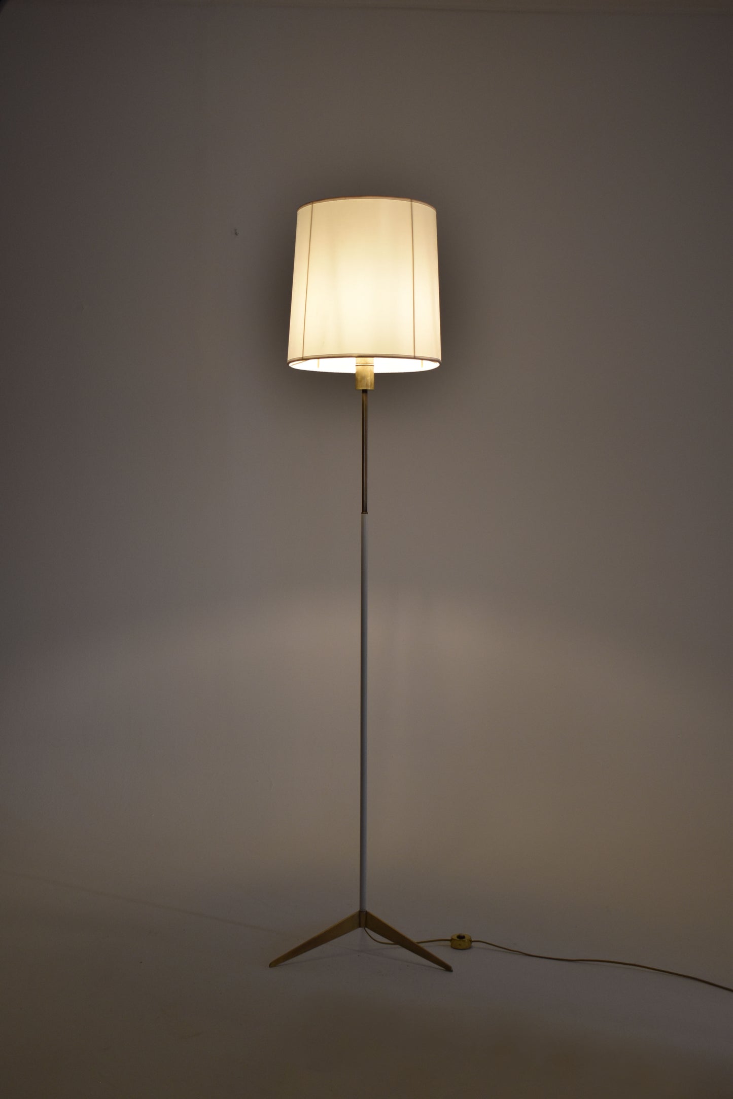 Italian Brass and White Metal Tripod Floor Lamp in the Style of Stilnovo, 1950s