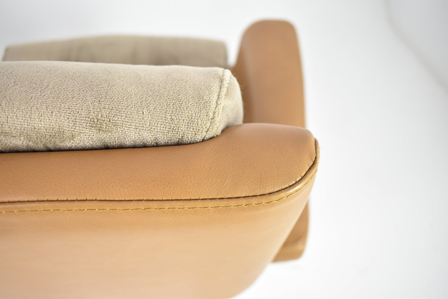 Pair of French Lounge Chairs Attributed to Raphaël Raffel for Apelbaum, 1970s