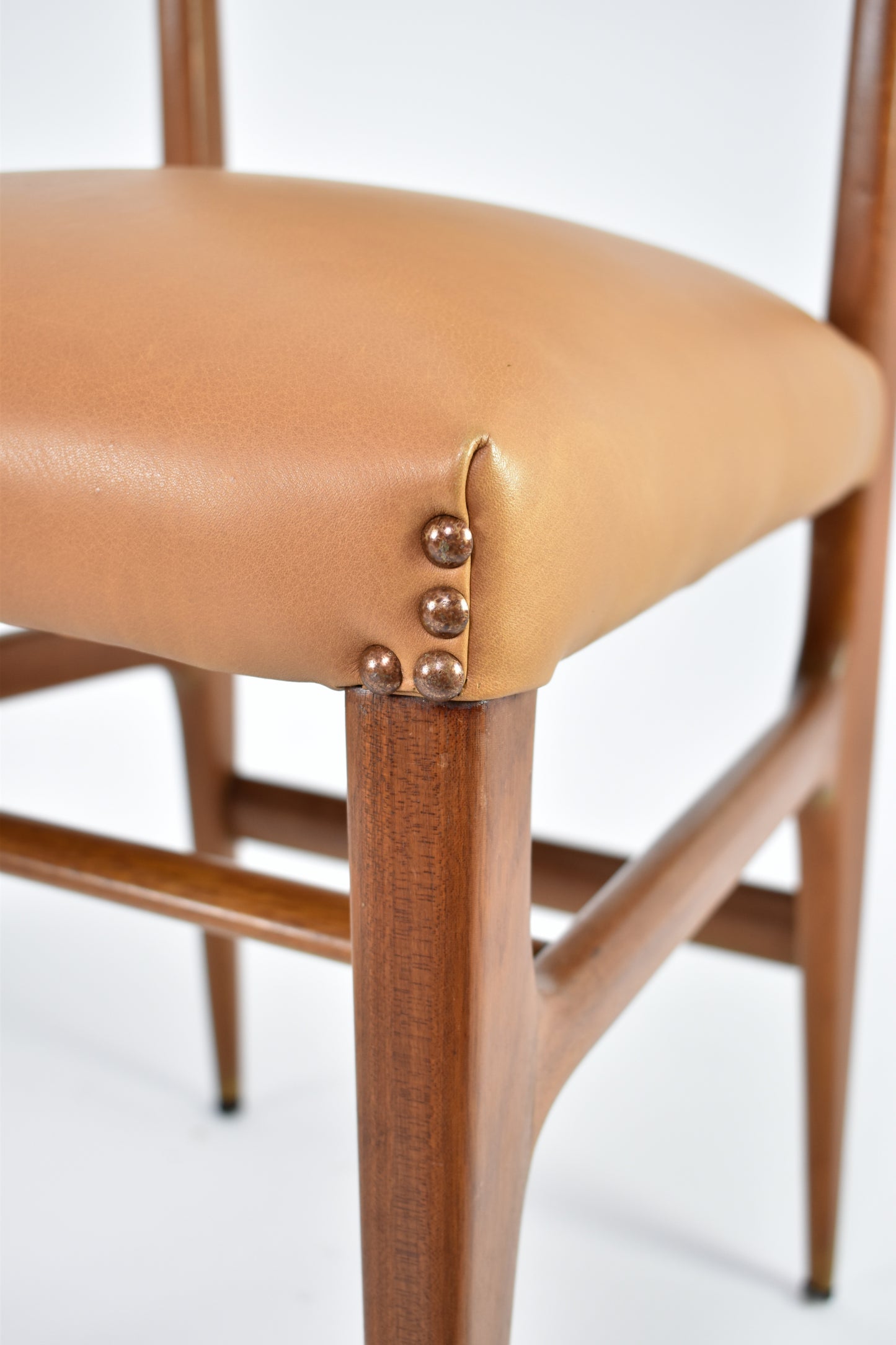 Pair of Walnut and Leather Side Chairs by Gio Ponti, Italy, 1950s