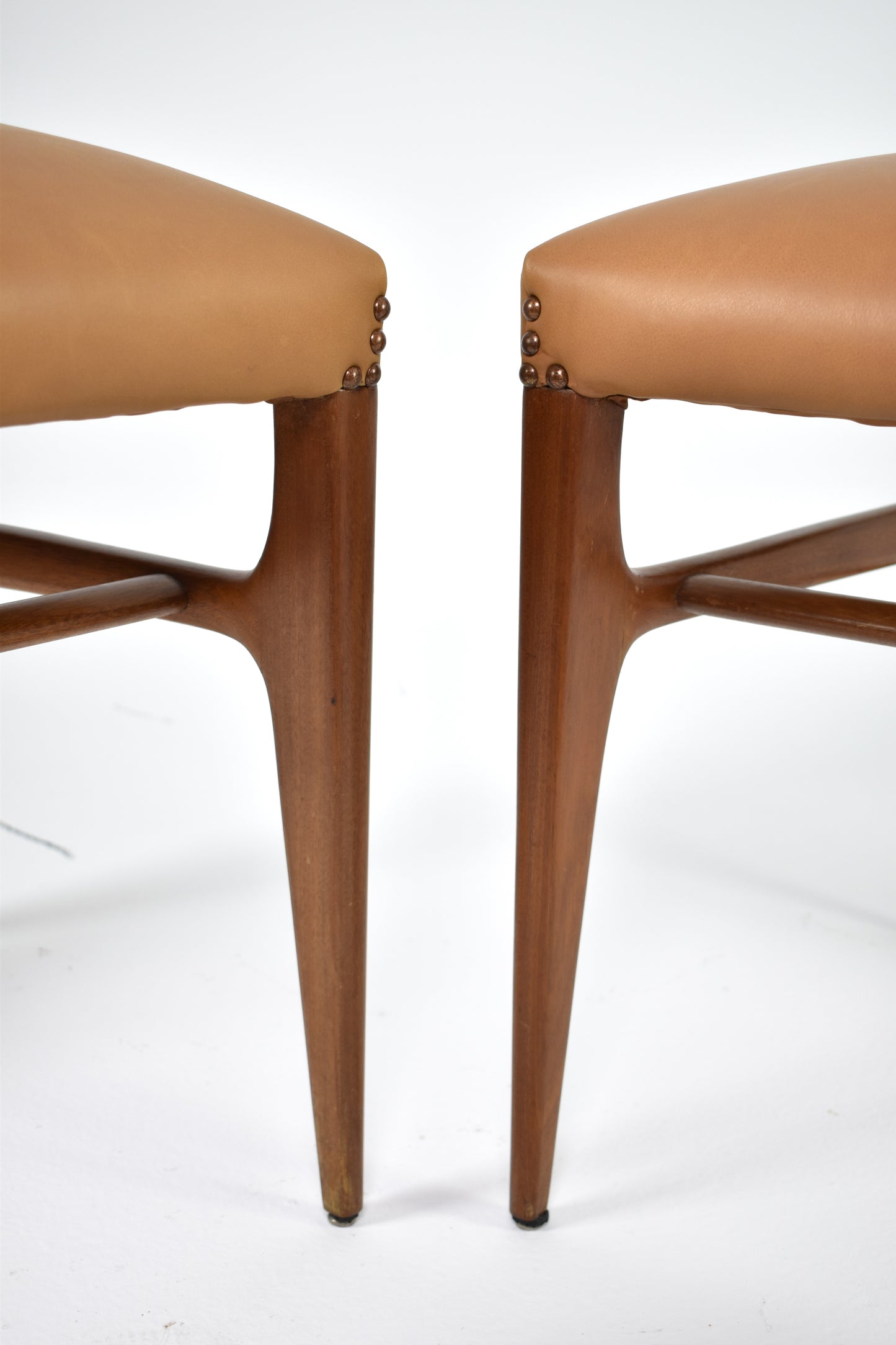 Pair of Walnut and Leather Side Chairs by Gio Ponti, Italy, 1950s