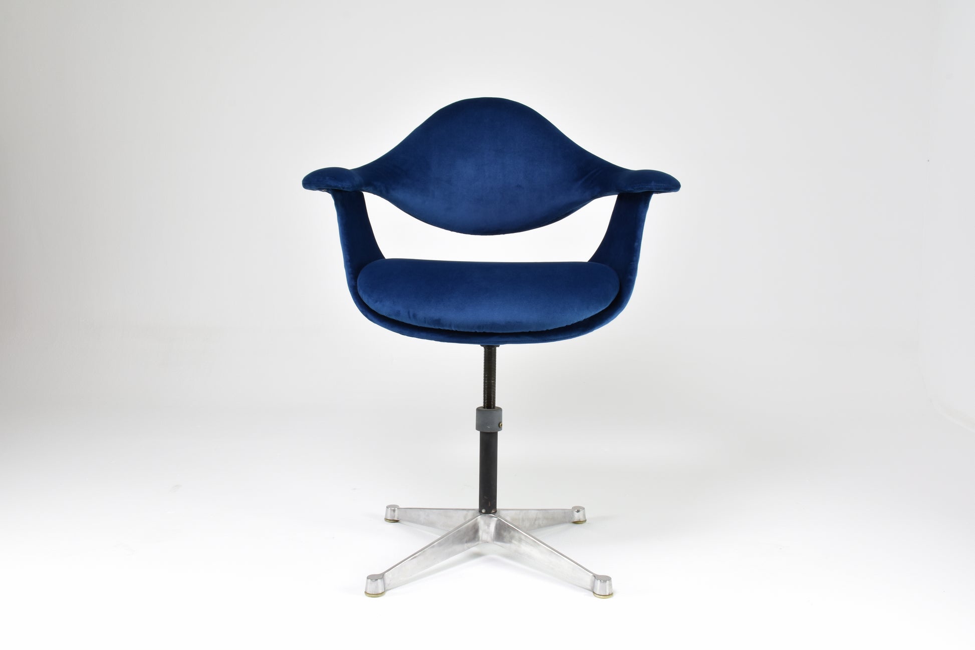 Velvet and Aluminum Armchair By George Nelson, USA, 1964s