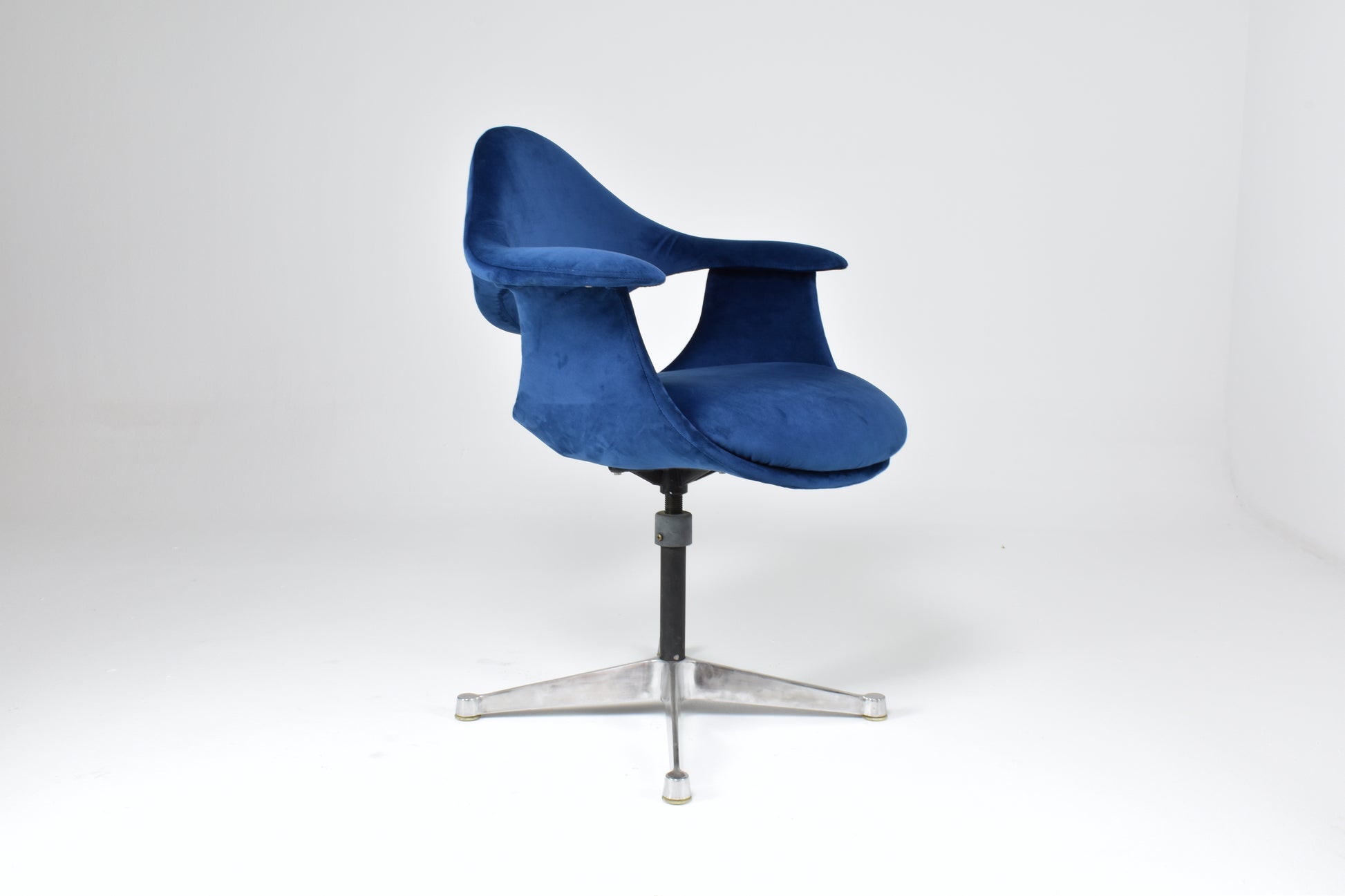 Velvet and Aluminum Armchair By George Nelson, USA, 1964s