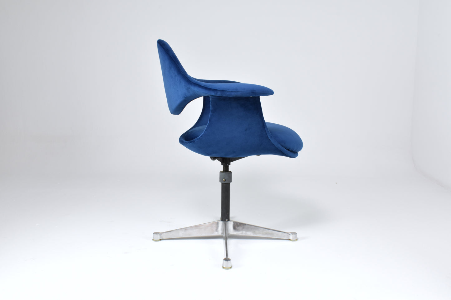 Velvet and Aluminum Armchair By George Nelson, USA, 1964s