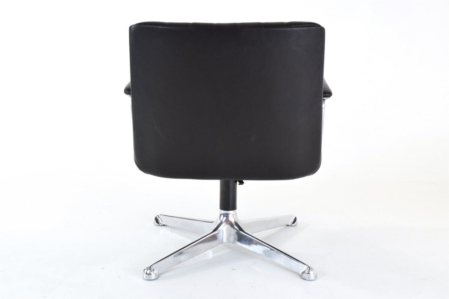 Executive Office Chair by Osvaldo Borsani for Tecno, Italy, 1960's - Spirit Gallery 