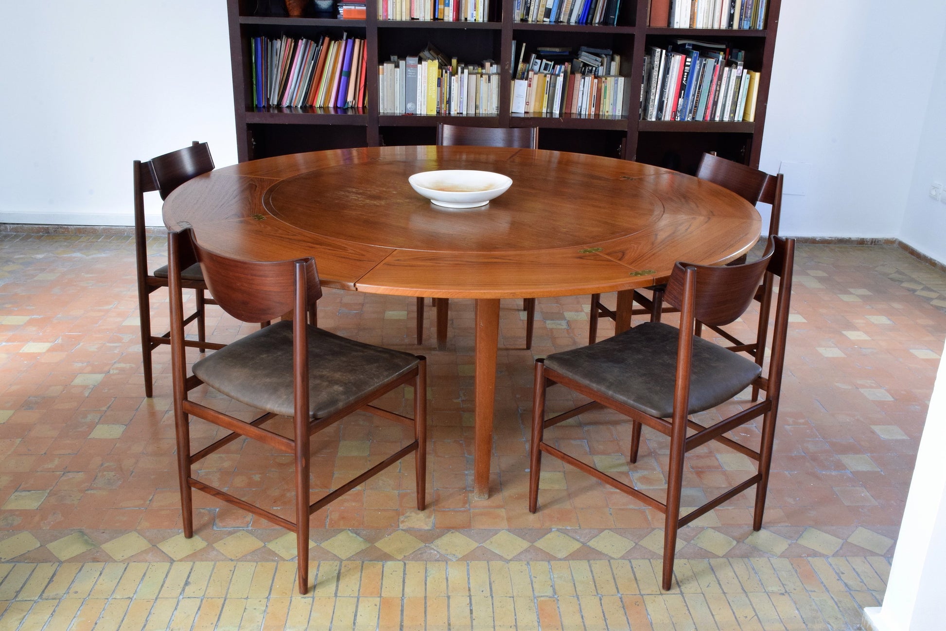 Italian Curved Dining Chairs by Gianfranco Frattini, Set of 5, 1960s - Spirit Gallery 