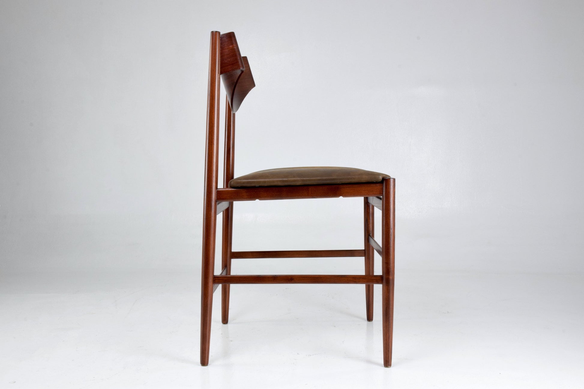 Italian Curved Dining Chairs by Gianfranco Frattini, Set of 5, 1960s - Spirit Gallery 