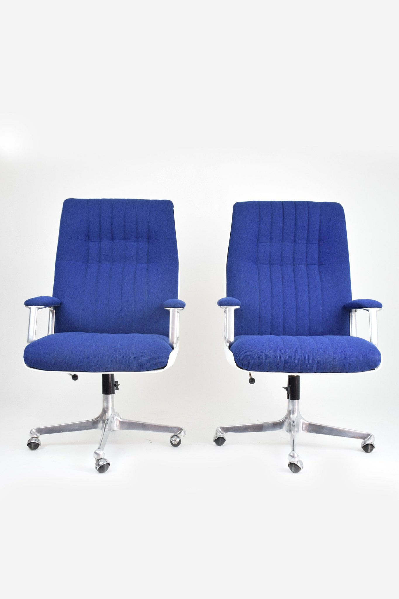 Long Office Chair by Osvaldo Borsani for Tecno, Italy, 1960's - Spirit Gallery 