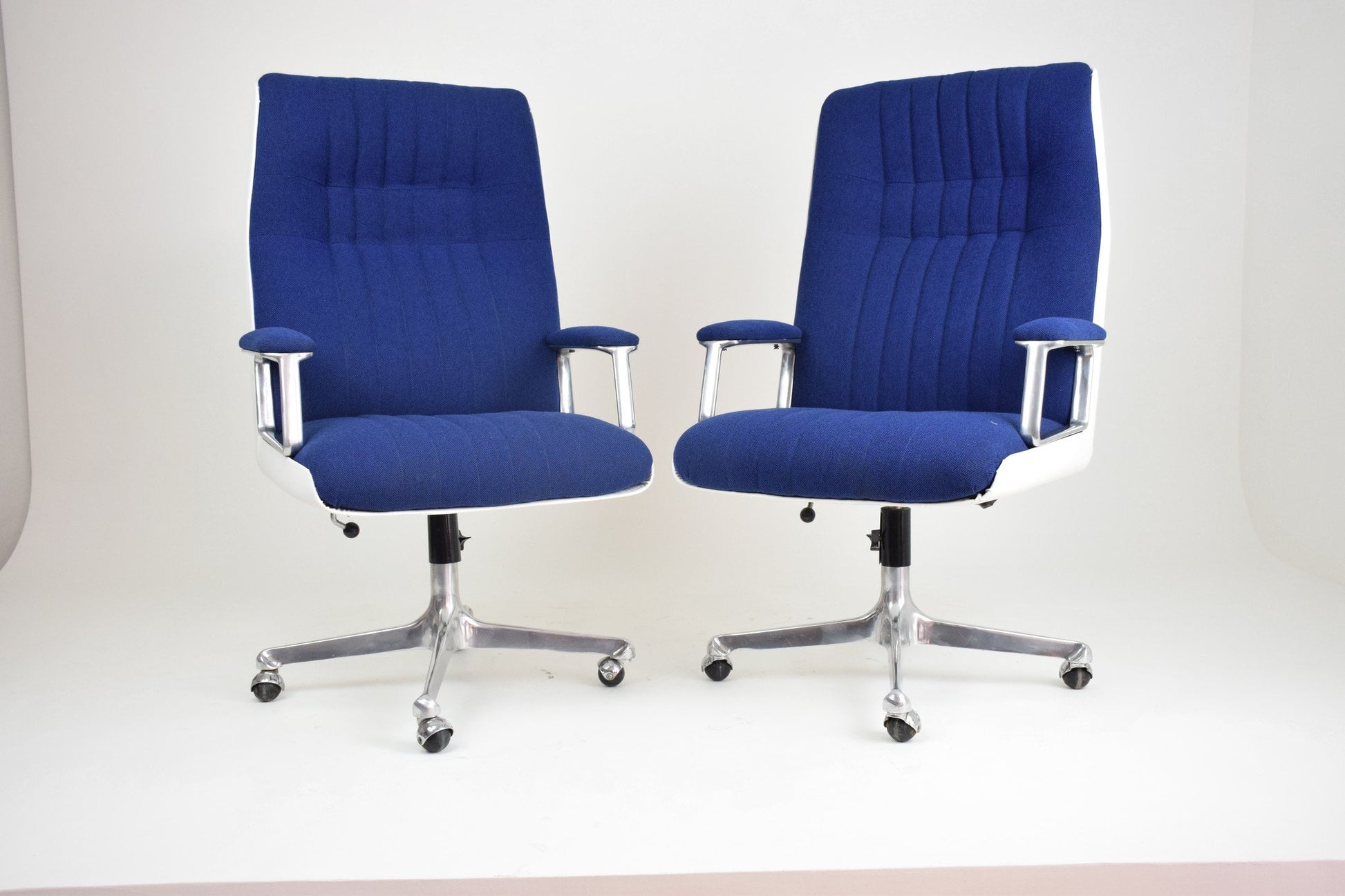 Long Office Chair by Osvaldo Borsani for Tecno, Italy, 1960's - Spirit Gallery 