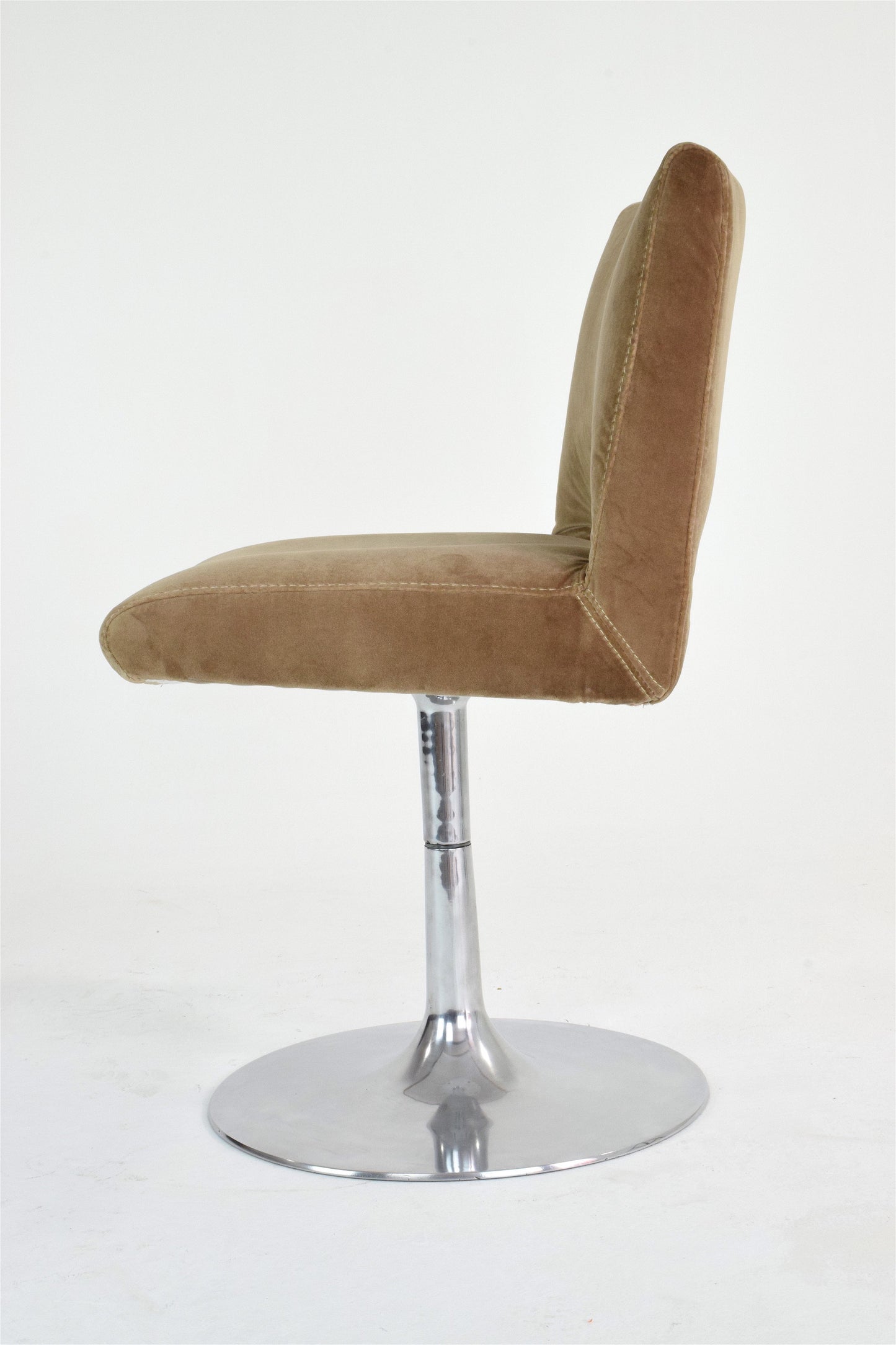 Velvet Tulip Chair, France, 1970's - Spirit Gallery 