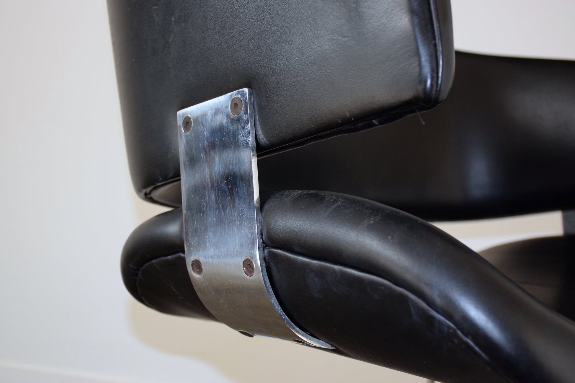 Vintage Scandinavian Office Chair by Artifort - Spirit Gallery 